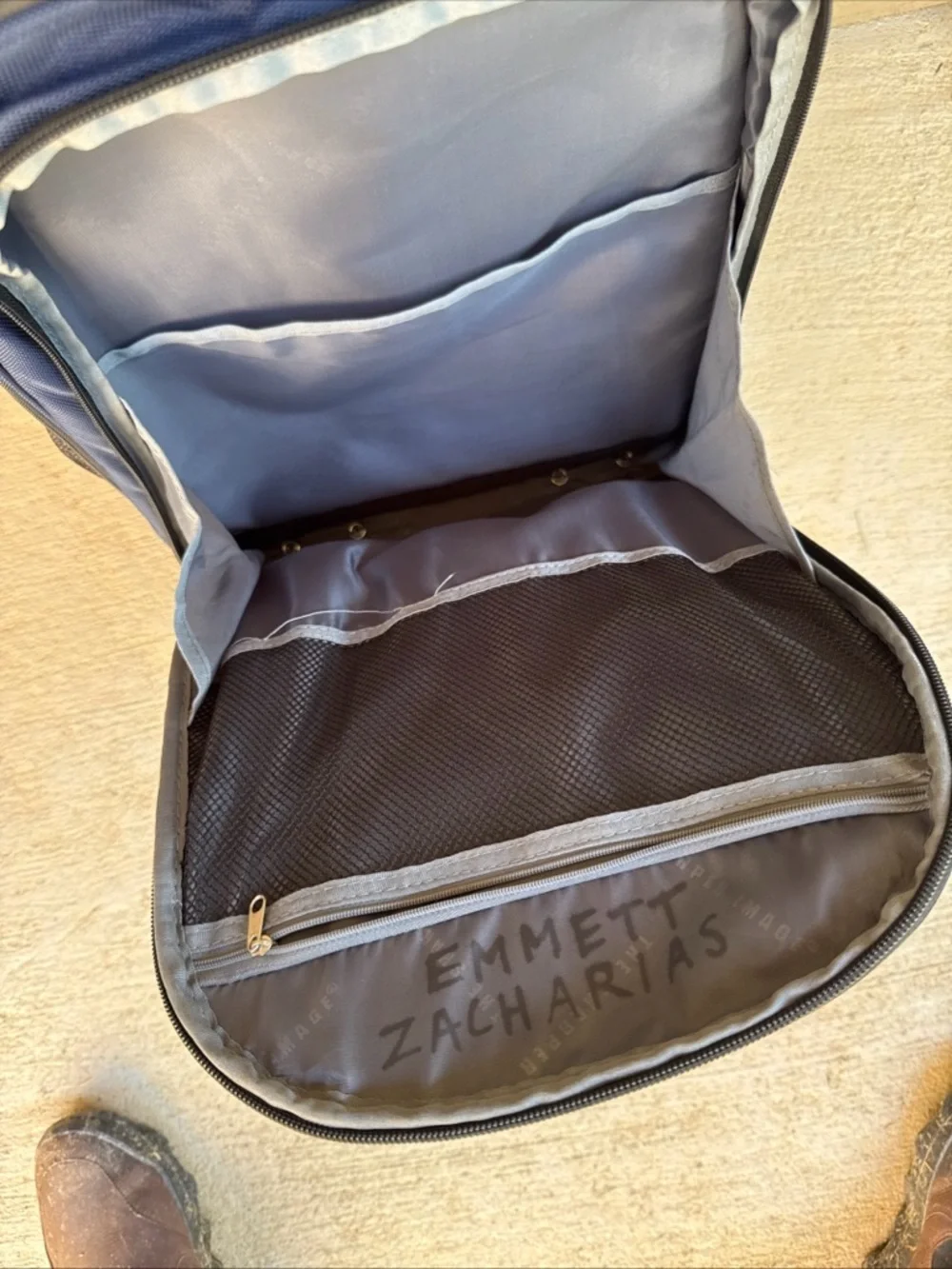 Sharper Image Rolling Navy and Light Blue Backpack Retractable Handle & wheels